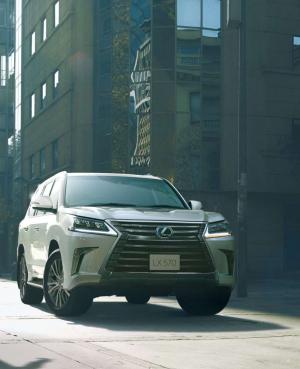 2016 Lexus LX570 JP)