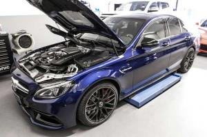 Mercedes C63 AMG S стал 600-сильным