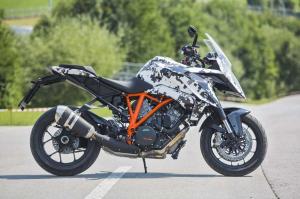 Прототип KTM 1290 Super Duke GT – для туристов