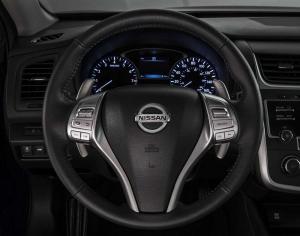 2016 Nissan Altima SR