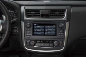 2016 Nissan Altima SR