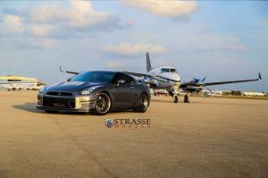 2014 Nissan GT-R Black Edition by AMS Performance with Strasse Wheels