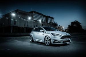 2015 Ford Focus ST Mountune UK)