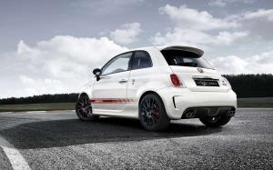 2015 Abarth 595 Yamaha Factory Racing Edition