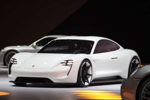 2015 Porsche Mission E Concept