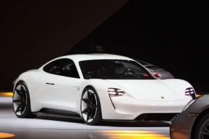 2015 Porsche Mission E Concept