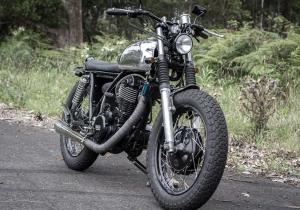 1988 Yamaha SR400 by Salty Speed Co