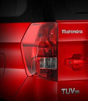 2015 Mahindra TUV300