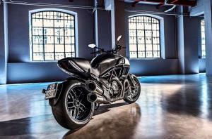 2016 Ducati Diavel Carbon