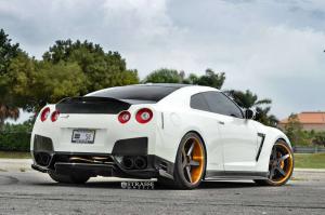 2015 Nissan GT-R by Alpha Performance on Strasse Wheels