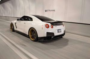 2015 Nissan GT-R by Alpha Performance on Strasse Wheels