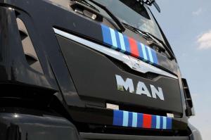 2015 MAN TGX Porsche-Martini Racing
