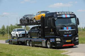 2015 MAN TGX Porsche-Martini Racing