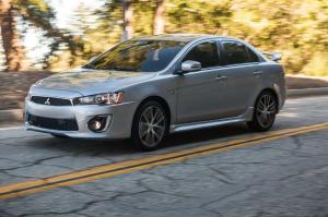 2016 Mitsubishi Lancer GT US)