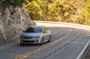 2016 Mitsubishi Lancer GT US)