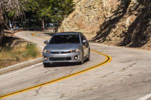 2016 Mitsubishi Lancer GT US)