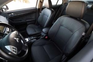 2016 Mitsubishi Lancer GT US)
