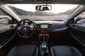 2016 Mitsubishi Lancer GT US)