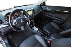 2016 Mitsubishi Lancer GT US)