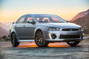2016 Mitsubishi Lancer GT US)