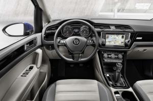 2015 Volkswagen Touran R Line