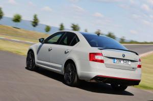 2015 Skoda Octavia RS 230