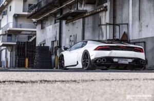 2015 Lamborghini Huracan by Liberty Walk