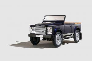 Land Rover подготовил особую версию Defender с педальным приводом. Цена вопроса? 10 000 фунтов!