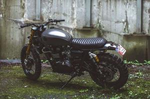 2007 Triumph Bonneville by 654 Motors
