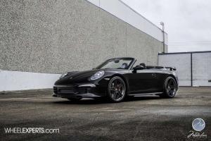 2015 Porsche 911 Carrera 4S on Modulare Wheels
