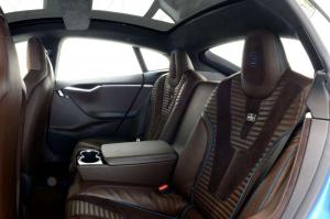 2015 Tesla Model S by Brabus