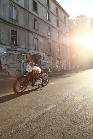 2001 Triumph Bonneville by Grease Monkey