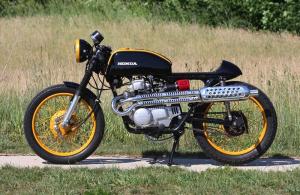 1975 Honda CB200T Cafe Racer