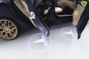 2014 Tesla Model S by T Sportline