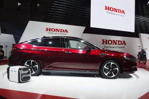 2015 Honda Clarity Fuel Cell Concept