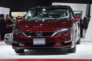 2015 Honda Clarity Fuel Cell Concept