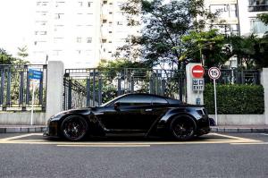 2015 Nissan GT-R Darth Vader by Liberty Walk