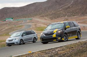 2015 Toyota Sienna R-Tuned Concept