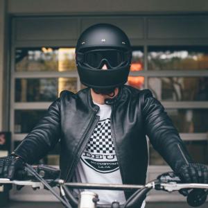 Классическая кожаная кутка Deus Cafe Racer