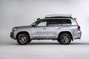 2015 Toyota Land Cruiser SEMA Edition by TRD
