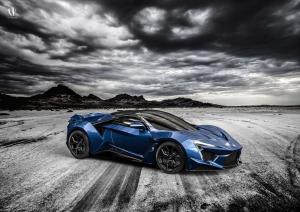 Дубайский автосалон: W Motors привез суперкар без роскоши
