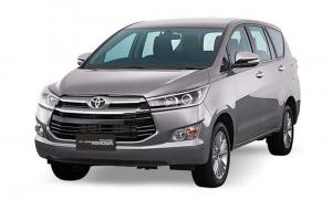 Toyota Innova второго поколения вышел из тени