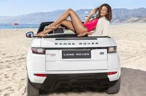 Мгновение красоты: кабриолет Range Rover Evoque и великолепная мисс Манипенни