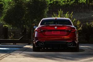 2016 Alfa Romeo Giulia Quadrifoglio