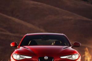 2016 Alfa Romeo Giulia Quadrifoglio