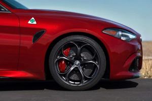 2016 Alfa Romeo Giulia Quadrifoglio