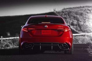 2016 Alfa Romeo Giulia Quadrifoglio