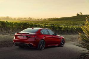 2016 Alfa Romeo Giulia Quadrifoglio