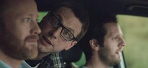 Мужчины за рулем Volkswagen Tiguan