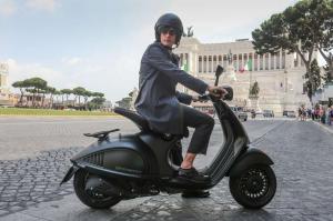 2015 Vespa 946 Emporio Armani